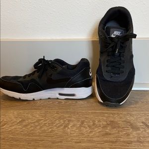 Nike Air Max $15